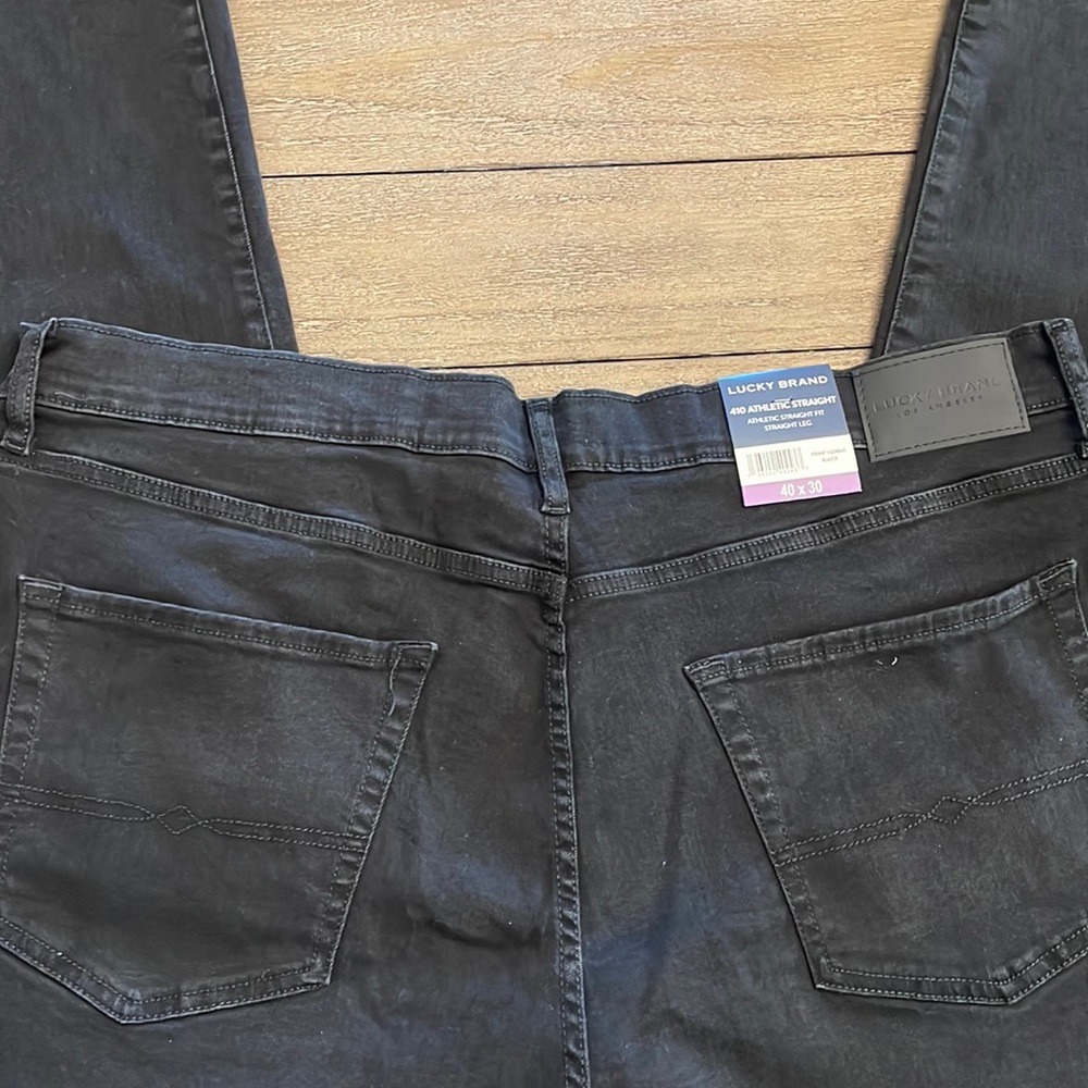 Lucky brand new size 40 x 30 4 10 Authentic St.